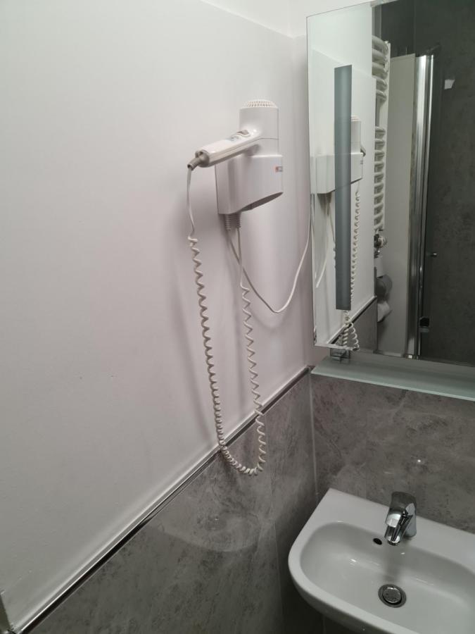 Altan Hotel Hamburg Eksteriør bilde