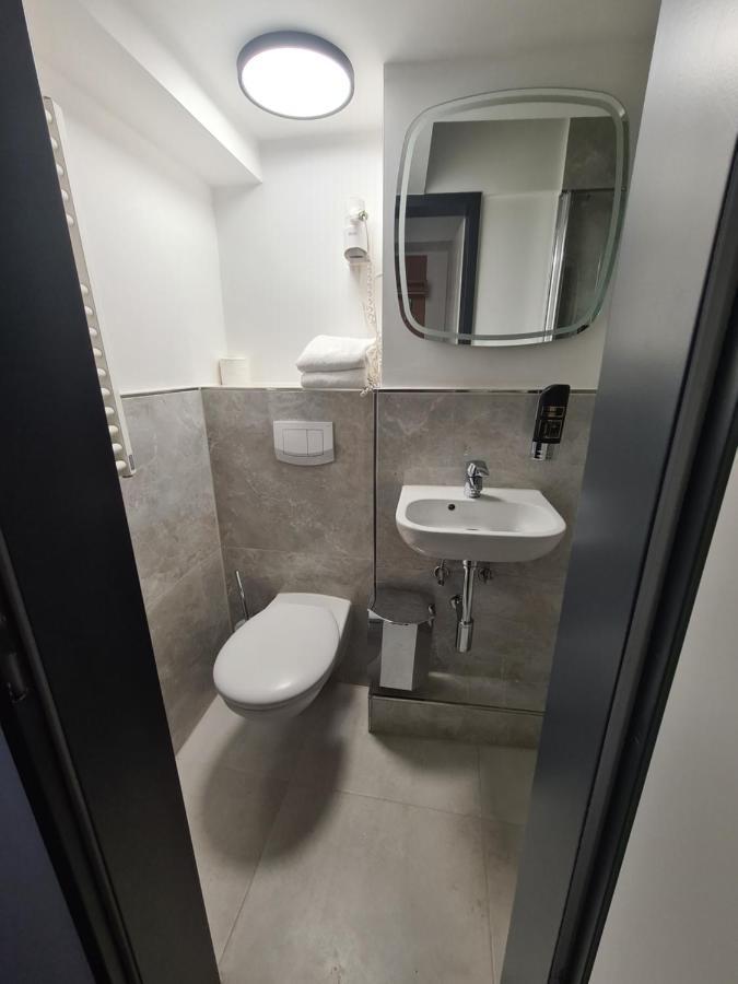 Altan Hotel Hamburg Eksteriør bilde
