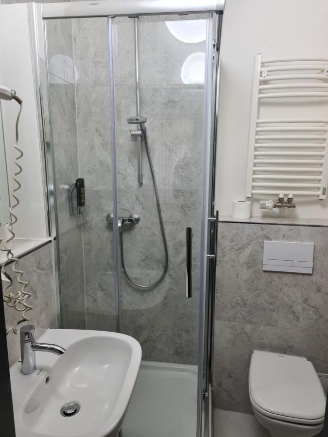 Altan Hotel Hamburg Eksteriør bilde