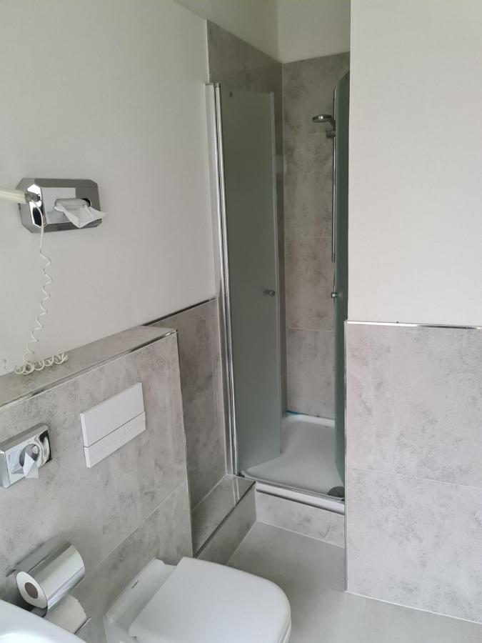 Altan Hotel Hamburg Eksteriør bilde