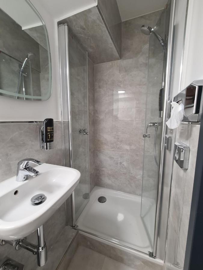 Altan Hotel Hamburg Eksteriør bilde
