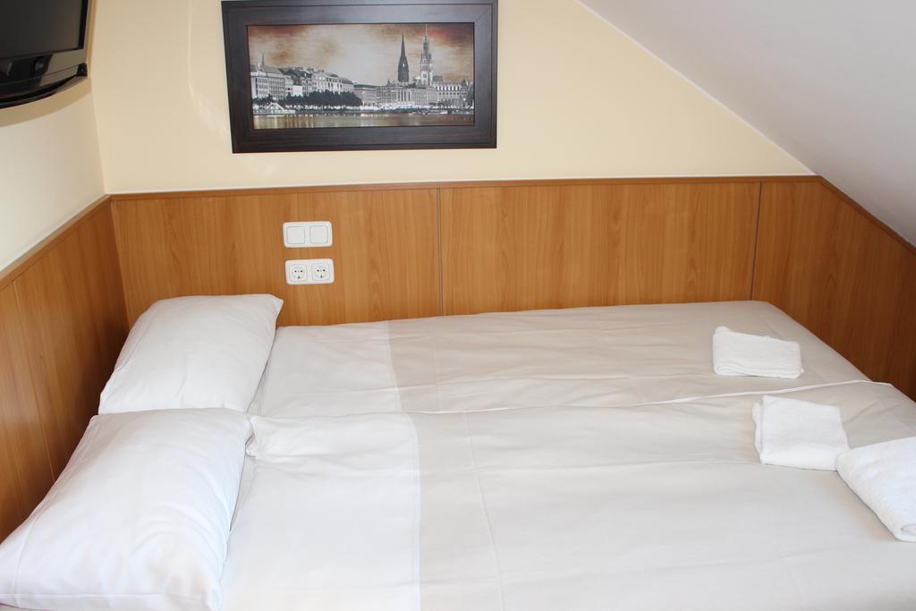 Altan Hotel Hamburg Eksteriør bilde