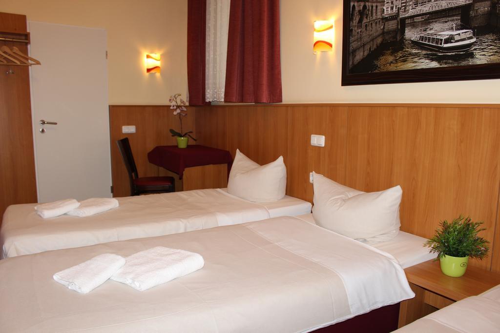 Altan Hotel Hamburg Eksteriør bilde