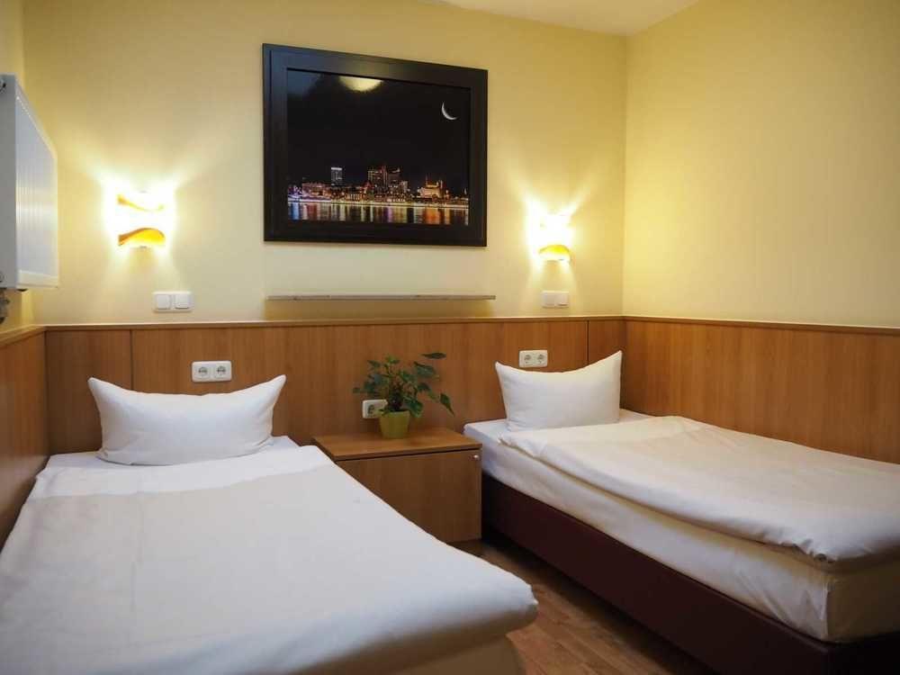 Altan Hotel Hamburg Eksteriør bilde