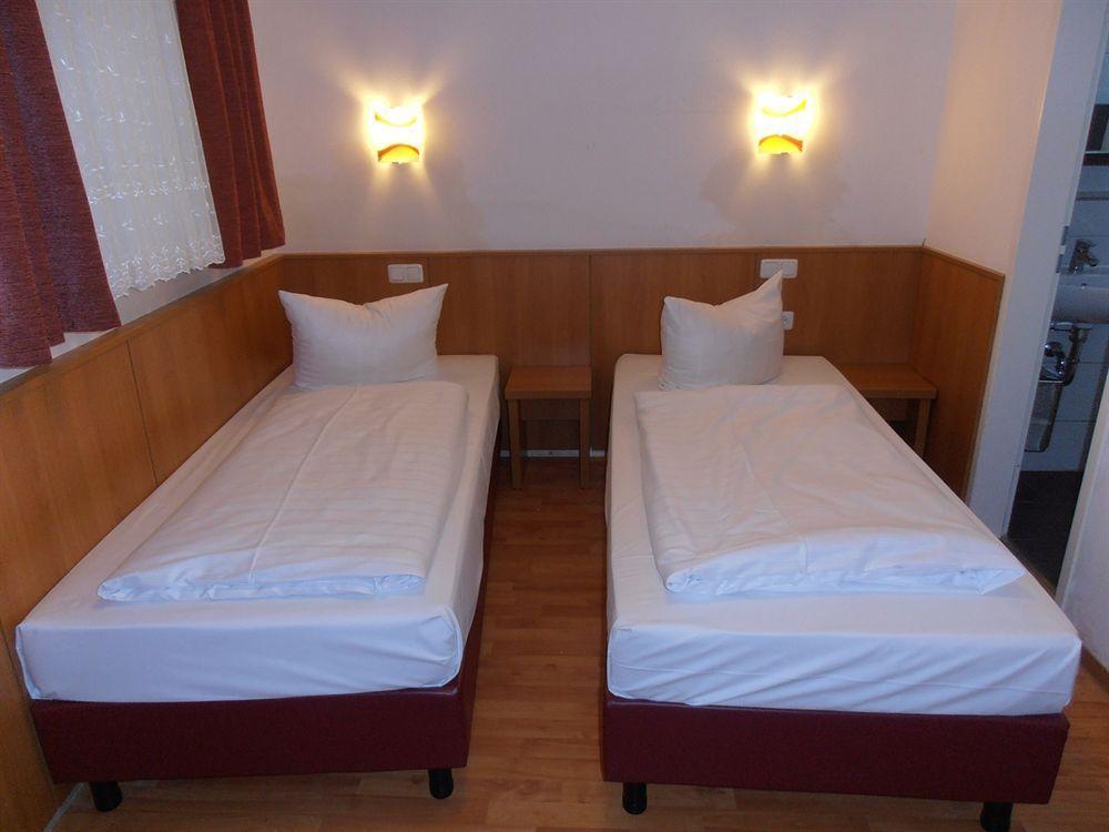 Altan Hotel Hamburg Eksteriør bilde